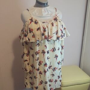 Entro Cream Floral Ruffle Blouse